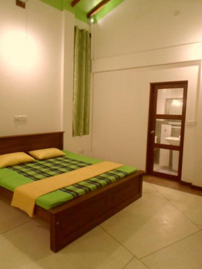 Отель Nilas Guesthouse  Hikkaduwa